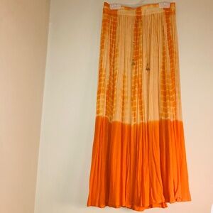 NWT Vintage Uniti Casuals Orange Tie Dye Maxi Skirt Rayon Made in India Size 13